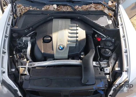 2012 BMW X5 xDrive35D z USA, uszkodzony, nr VIN 5UXZW0C53CL664016